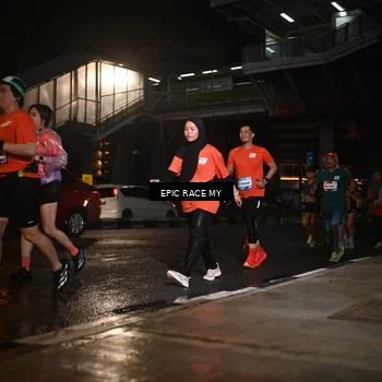 Runner Photo 7724412