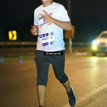 Runner Photo 7724413