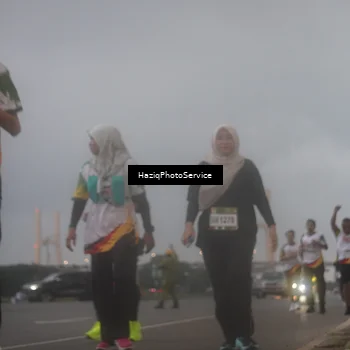 Runner Photo 7724415