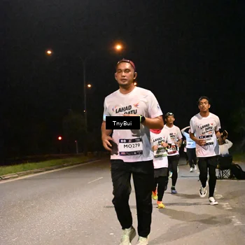 Runner Photo 7724433