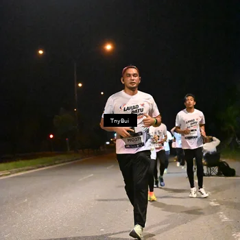 Runner Photo 7724437