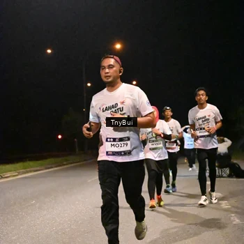 Runner Photo 7724453