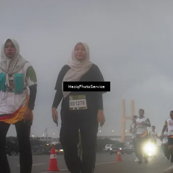 Runner Photo 7724462