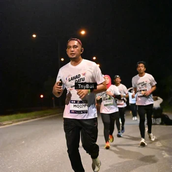Runner Photo 7724465