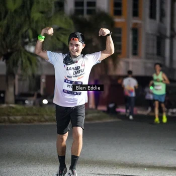 Runner Photo 7724503