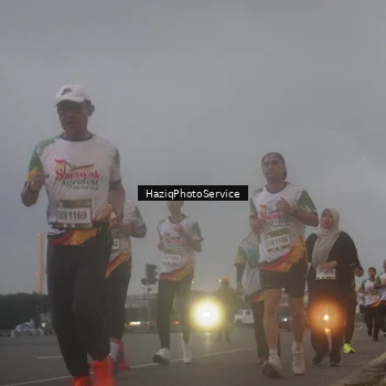 Runner Photo 7724528