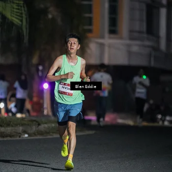 Runner Photo 7724536