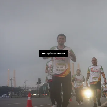 Runner Photo 7724543