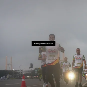 Runner Photo 7724622