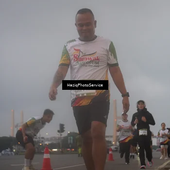 Runner Photo 7724630