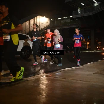 Runner Photo 7724636