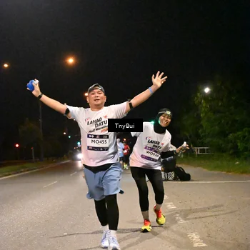 Runner Photo 7724642