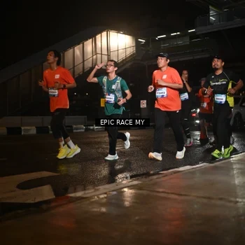 Runner Photo 7724648