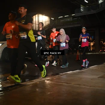 Runner Photo 7724659
