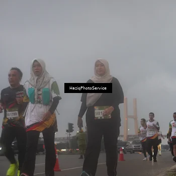 Runner Photo 7724681