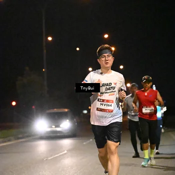 Runner Photo 7724689