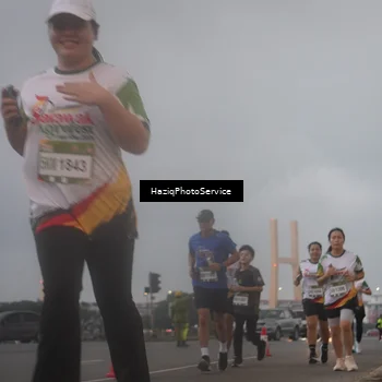 Runner Photo 7724752
