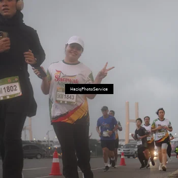 Runner Photo 7724754
