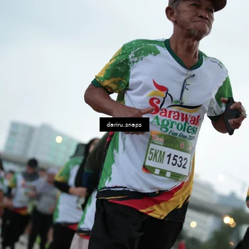Runner Photo 7724756
