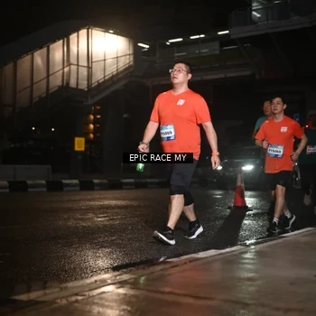 Runner Photo 7724757