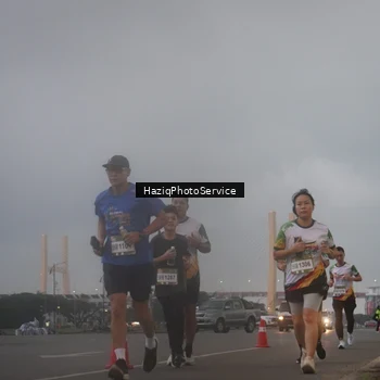 Runner Photo 7724771
