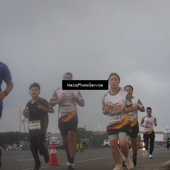 Runner Photo 7724794