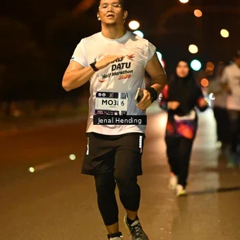 Runner Photo 7724796