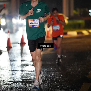 Runner Photo 7724800