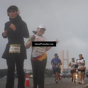 Runner Photo 7724825