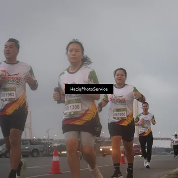 Runner Photo 7724846