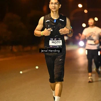 Runner Photo 7724848