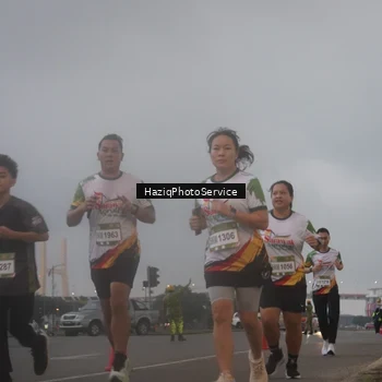 Runner Photo 7724849