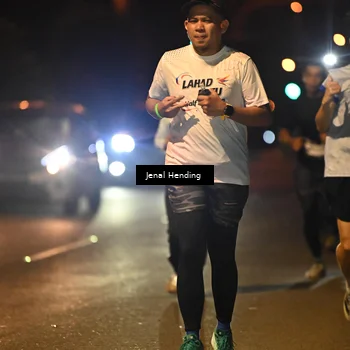 Runner Photo 7724853