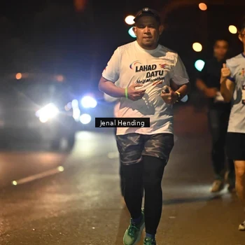 Runner Photo 7724871