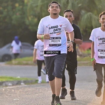 Runner Photo 7724885