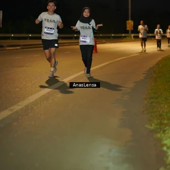 Runner Photo 7724910