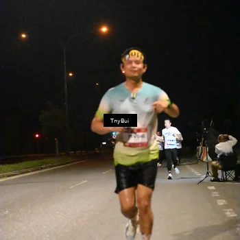 Runner Photo 7724914