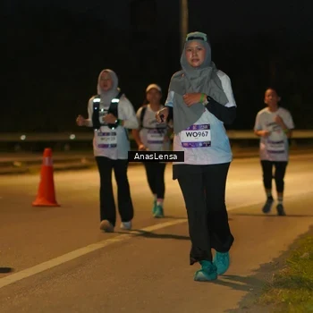 Runner Photo 7724916