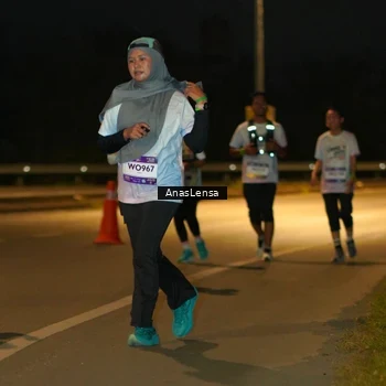 Runner Photo 7724942
