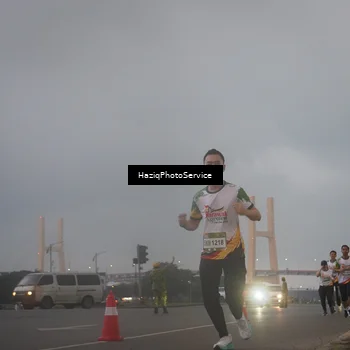 Runner Photo 7724952