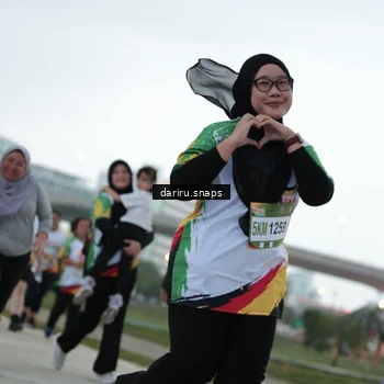 Runner Photo 7724971