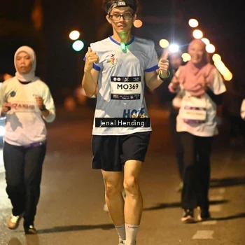 Runner Photo 7724977