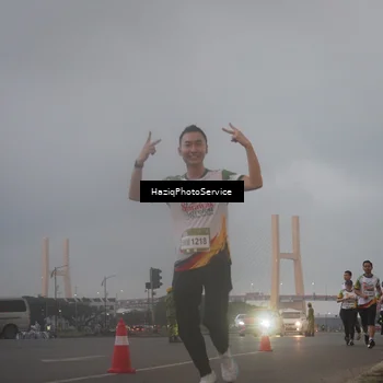 Runner Photo 7725004