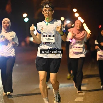 Runner Photo 7725006