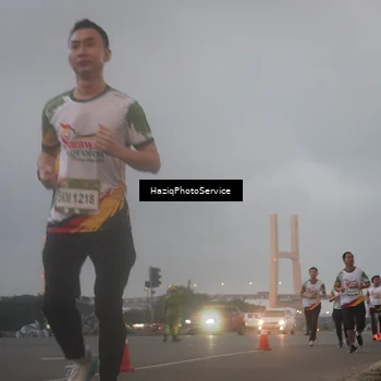 Runner Photo 7725007