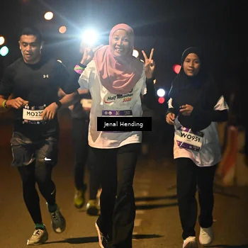 Runner Photo 7725011