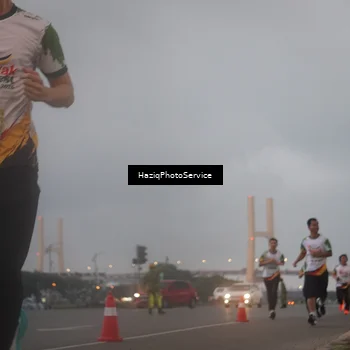 Runner Photo 7725018
