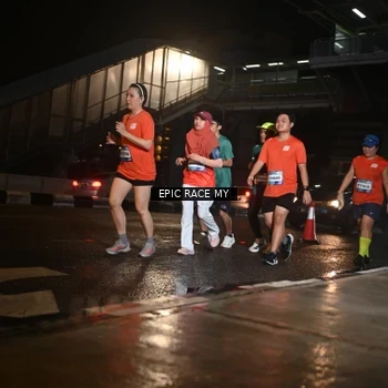 Runner Photo 7725066