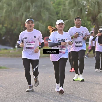 Runner Photo 7725068