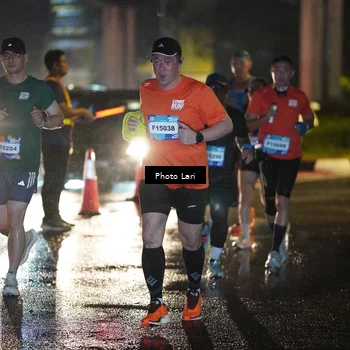 Runner Photo 7725076
